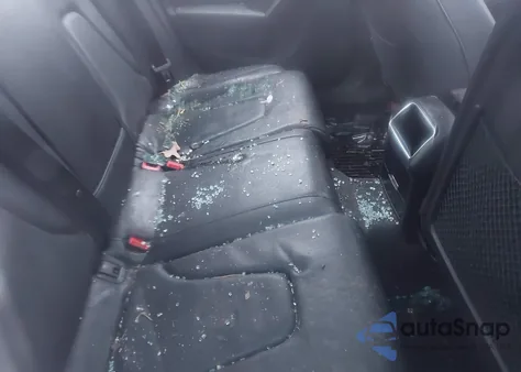 2011 Audi A4 2.0T Premium z USA, uszkodzony, nr VIN WAUBFAFLXBN051023